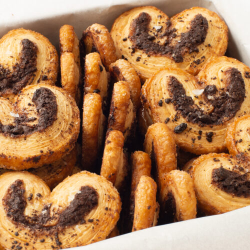 bread-secret-sea-salt-dark-chocolate-palmier-in-the-box-1350x1080