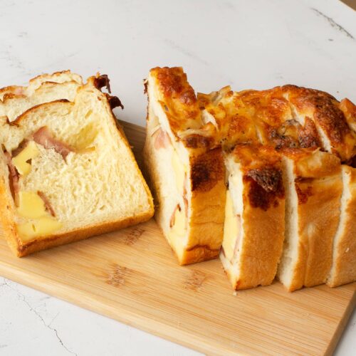 bread-secret-slices-of-cheese-and-bacon-loaf